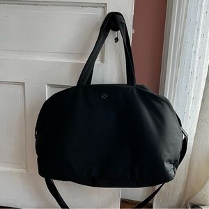 lululemon duffle bag 34L